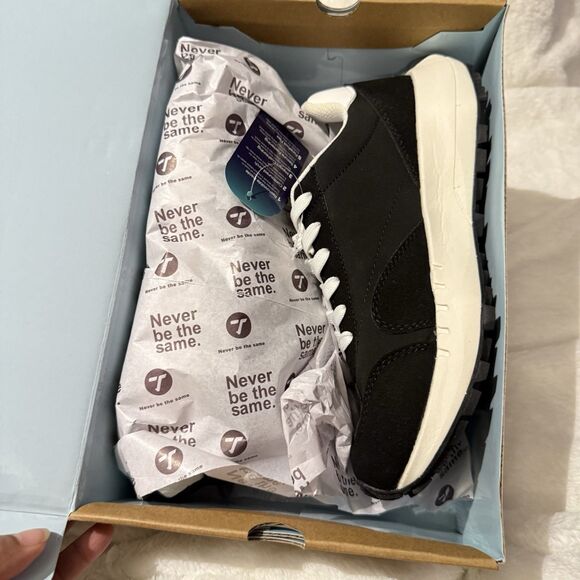 Women Fashion Sneakers Breathable Lace-Up Tennis Running Shoes Black Size 7 NWB - Picture 7 of 16